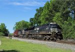 NS 3605 leads train 350 at Fetner